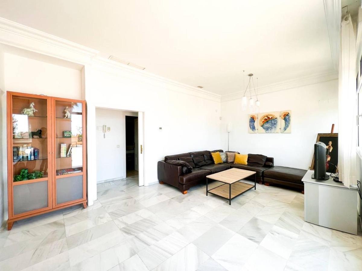 Modern Three-Level Apartment Near The Sea Benalmádena Exterior photo